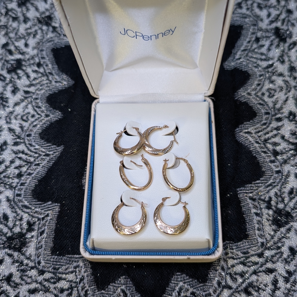 JCPenney Elegant Gold Hoop Earrings Set